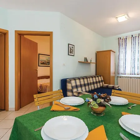Apartment 1 Bedroom Beautiful In Moscenicka Draga
