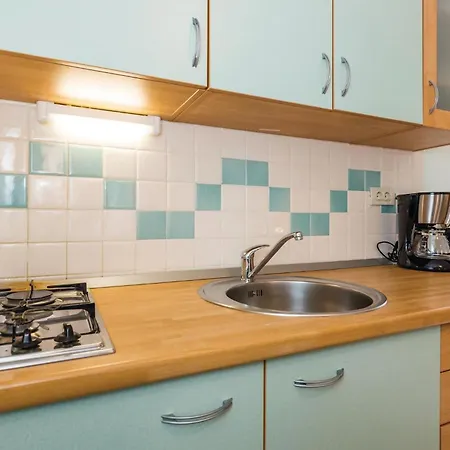 Apartment 1 Bedroom Beautiful In Moscenicka Draga