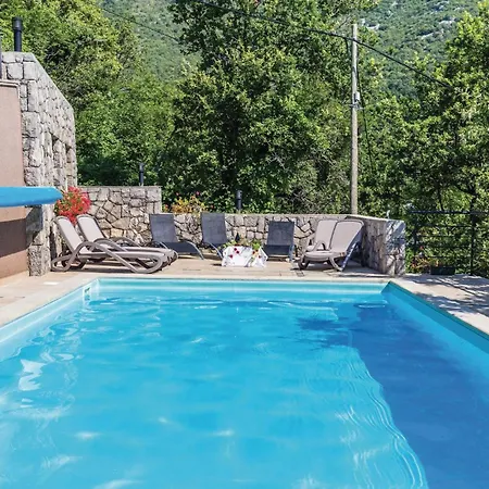 1 Bedroom Beautiful In