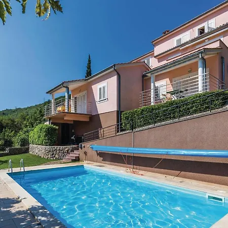Apartment 1 Bedroom Beautiful In